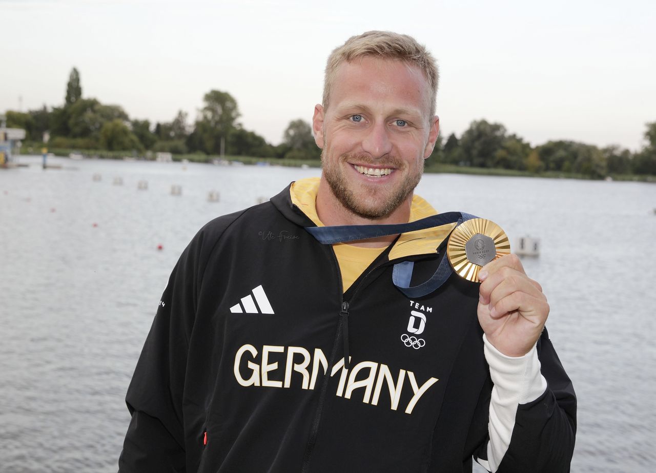 Rendschmidt OL Gold Paris Z2809 resize